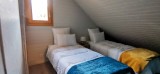 Chambre droite lits simples